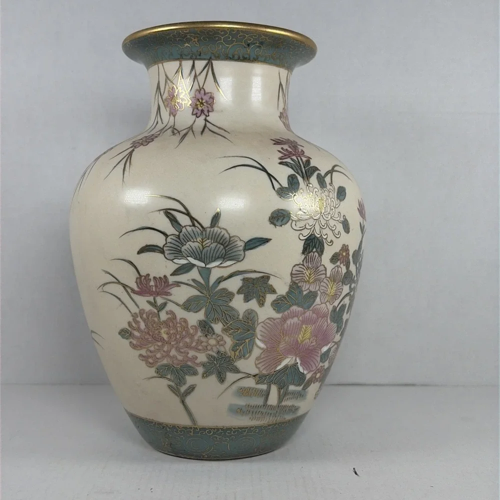 Vintage Korean Porcelain Satsuma Style Vase Moriage Gilt Floral Peony 9